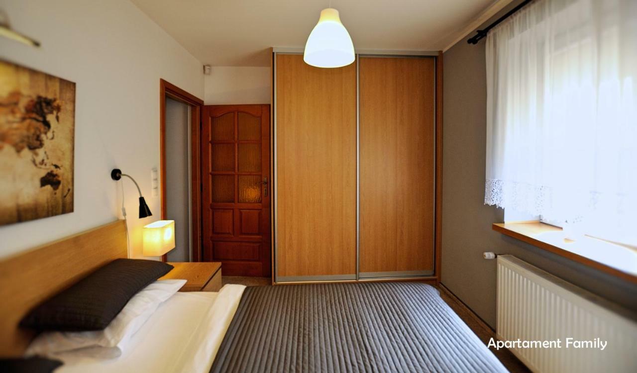 Apartment Bialy Dom - 2 Bedrooms Katowice