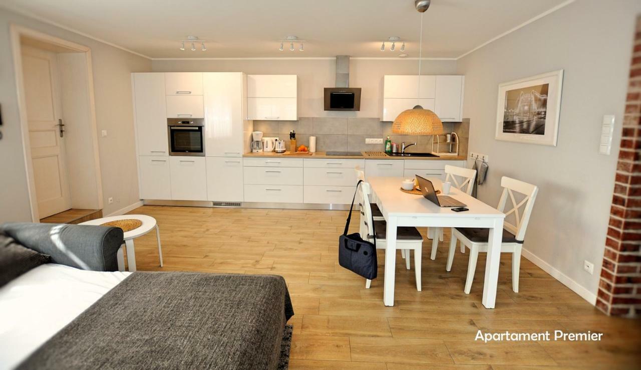 Bialy Dom - 2 Bedrooms Katowice
